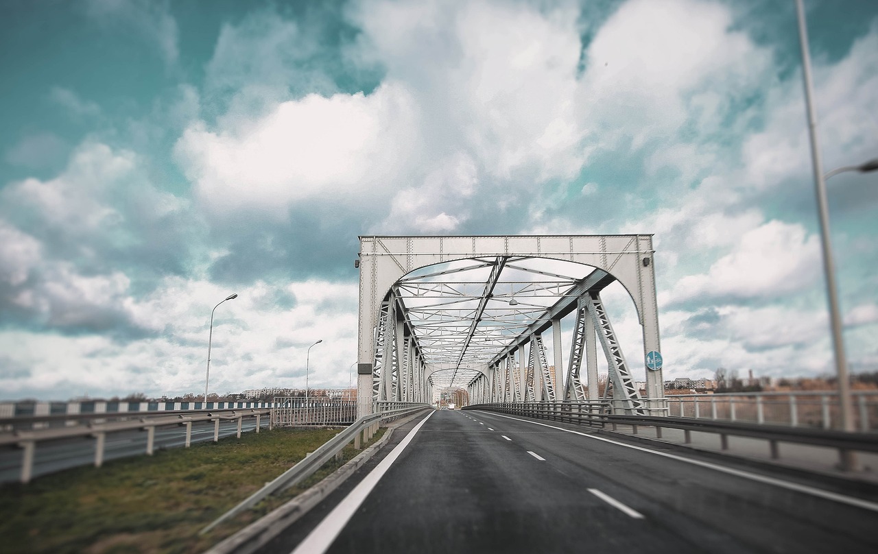 最新道路運(yùn)輸管理?xiàng)l例重塑行業(yè)生態(tài)，推動(dòng)高質(zhì)量發(fā)展